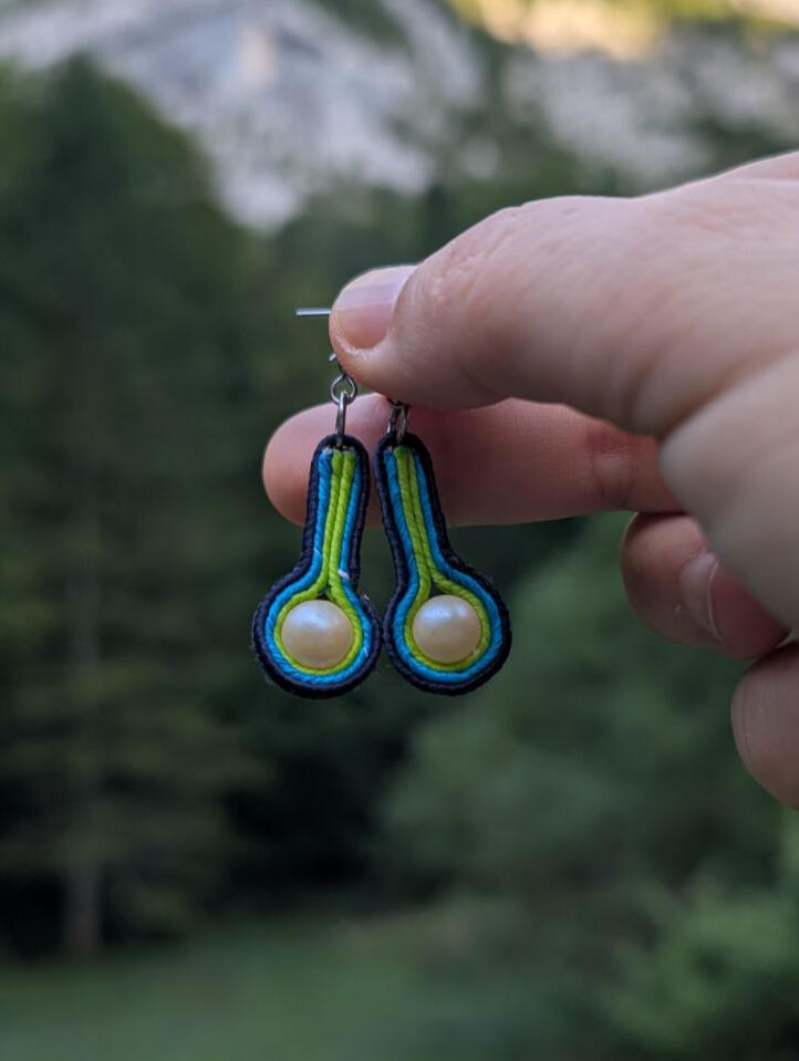 Casual earrings Casual earrings